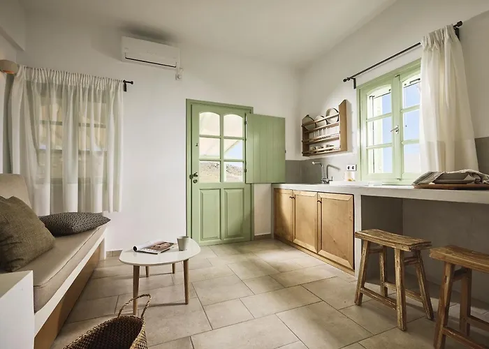 Antamoma Pensionat Kanala